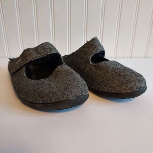 Revitalign Oceanside Womens 7 Slippers Charcoal Faux Fur Lined Mule Indoor-Out